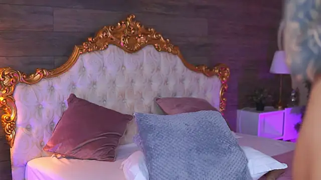 Juicy_Jessye live sex cam