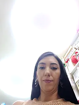 LunaZambrano live sex cam