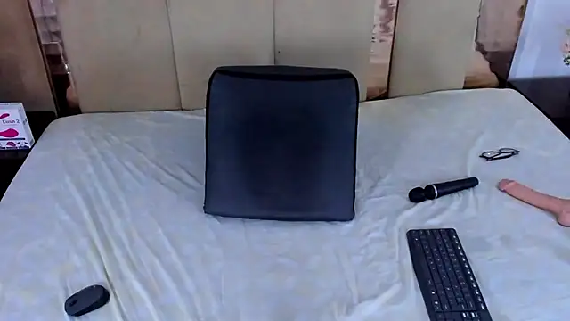 LizBrook live sex cam