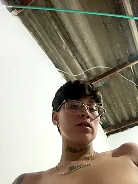 Miia_Hoot live sex cam