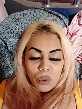 izauri2025 live sex cam