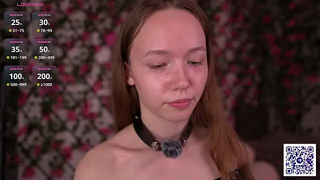 Petite_Polly live sex cam