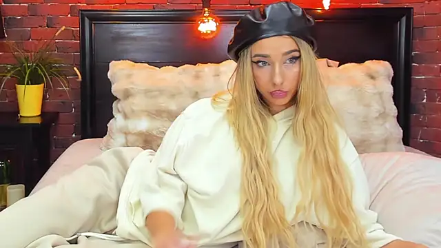 ChristynaRoss live sex cam