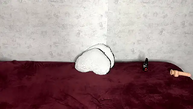 FakeLamb live sex cam