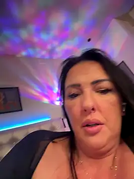 TiffanyRoxx live sex cam