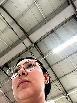 You-kitty2025 live sex cam