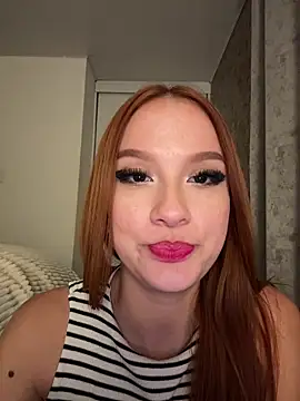 Sophie-S live sex cam