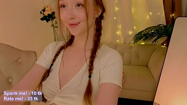 VioletMills live sex cam