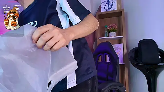 PepperTwink live sex cam