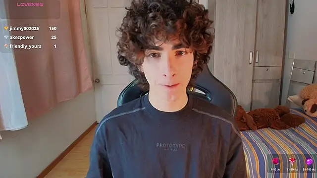 Nude_Boy18 live sex cam