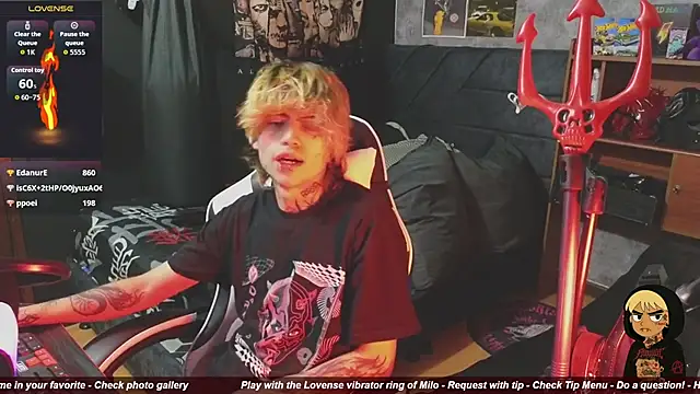 AcidMilo live sex cam