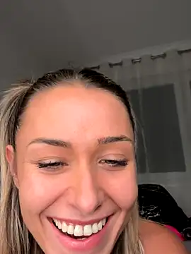 petrouchkaaa_ live sex cam