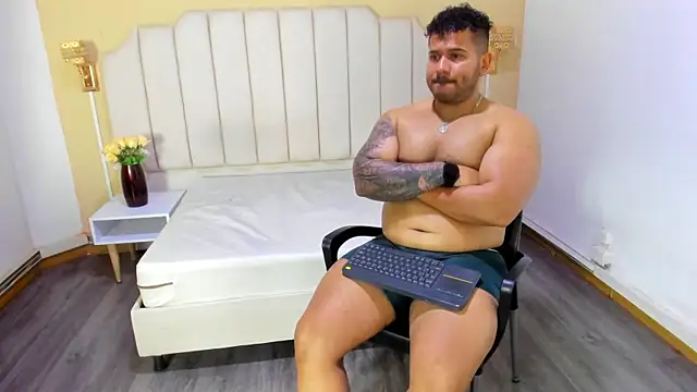 michael_hill1 live sex cam