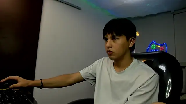 StiwenTwink live sex cam