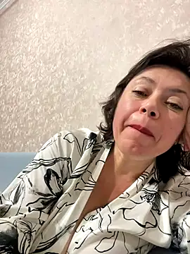 Kiramagic live sex cam