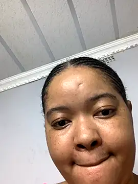 sexytinashe21 live sex cam