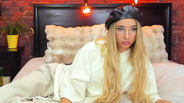 ChristynaRoss live sex cam