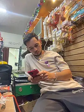 Leonardmoppet live sex cam