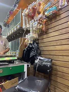 Leonardmoppet live sex cam