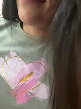 Emmily_19 live sex cam