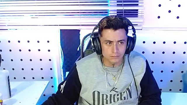 Darko0717 live sex cam