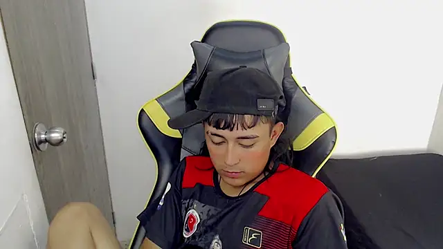 Tatann_18 live sex cam