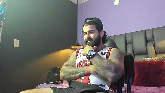 Lyon_vach live sex cam