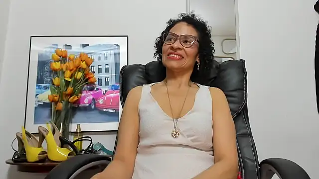 Aries_Mature live sex cam