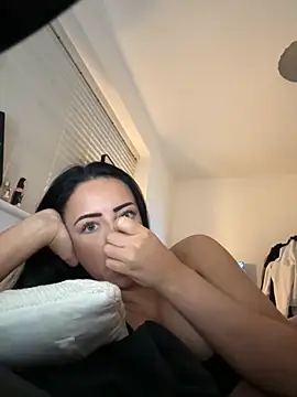 Bethrae25 live sex cam