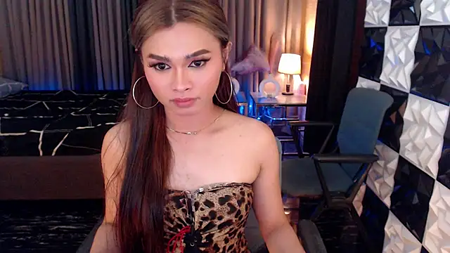 BigCockMaxineTS live sex cam