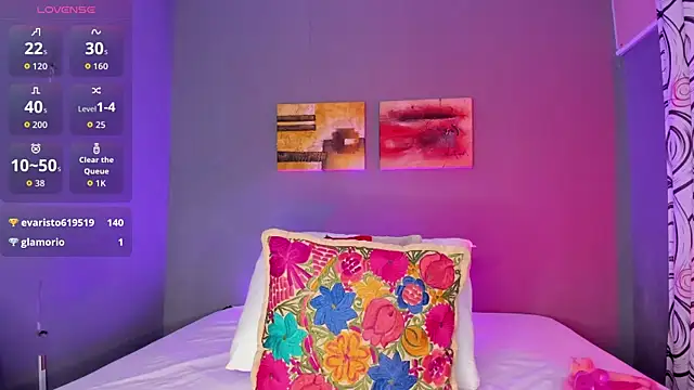 MiaMaxwell live sex cam