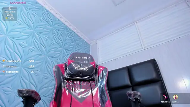 Milk_max_18 live sex cam