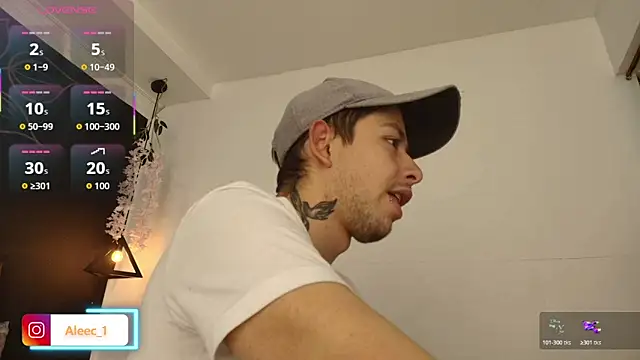 Aleecandrews live sex cam