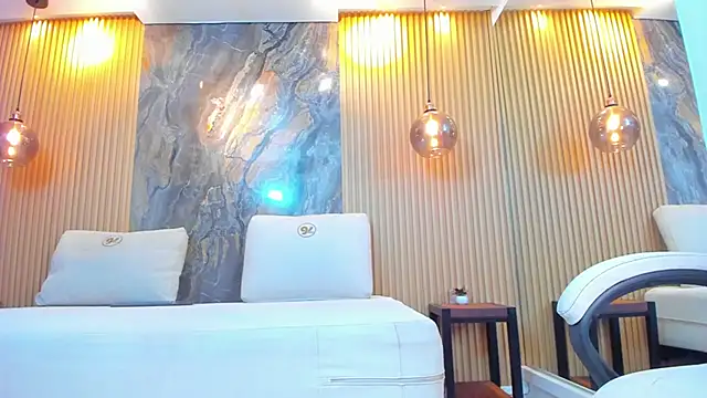 chloe_murray live sex cam