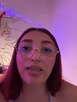 Paulina-Wells live sex cam