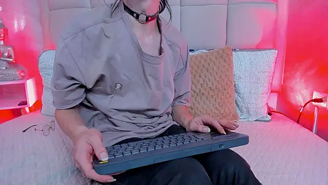 Hecatee_77 live sex cam