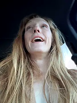 GoldenFlameGoddess live sex cam