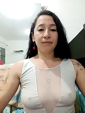 emilypoppy3 live sex cam