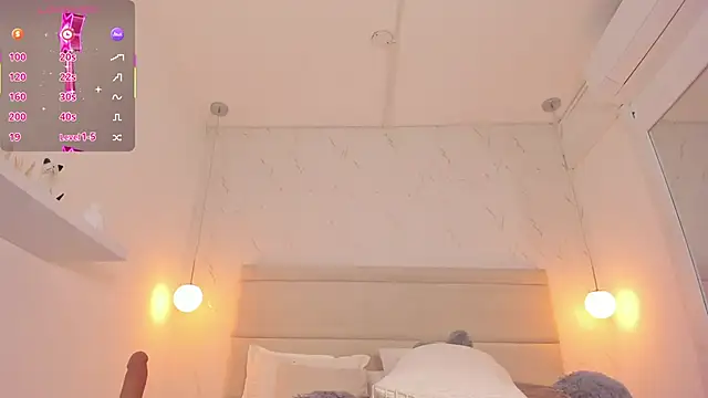 VENUSMOON777 live sex cam