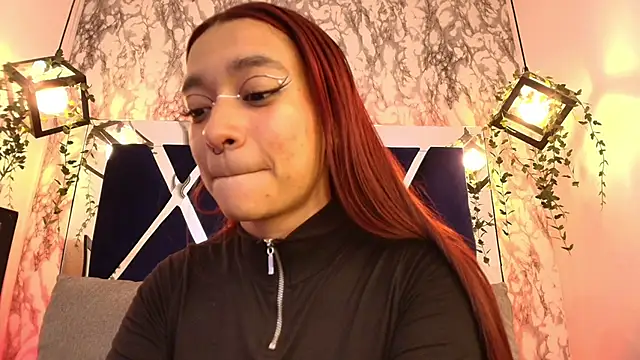 charlotte_bluee live sex cam