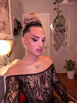 Crystal_________ live sex cam