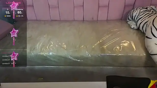 madelen_b live sex cam