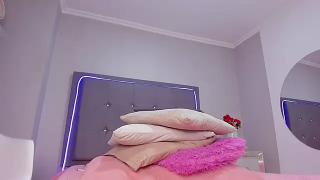 emma_lye live sex cam