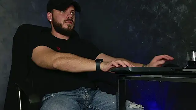 juliusmasters live sex cam