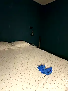 Nina_blain live sex cam