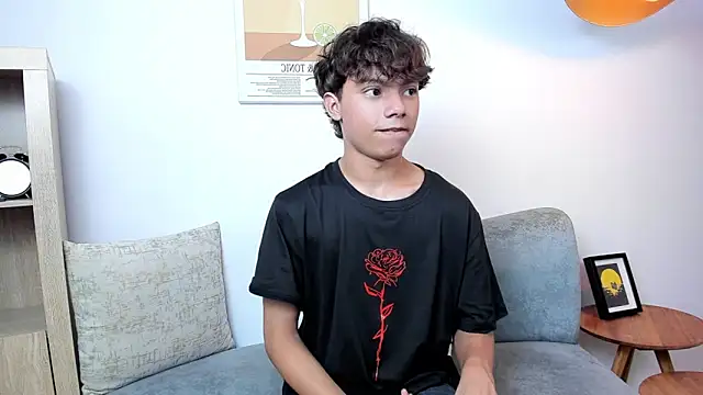 Honeymoon_sariel live sex cam