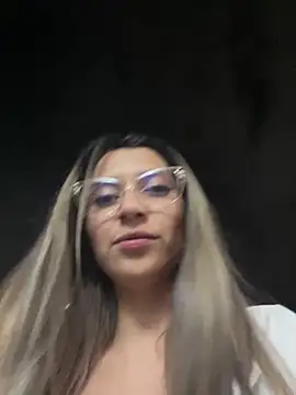 Isabella_Varella live sex cam