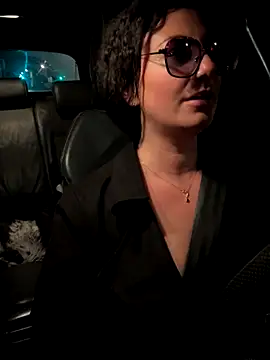 LoveSperm75 live sex cam