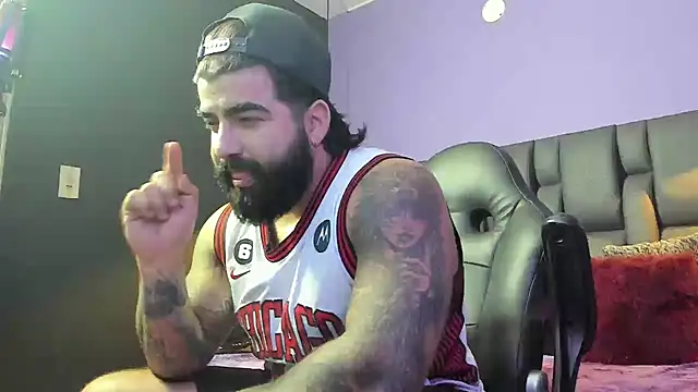 Lyon_vach live sex cam