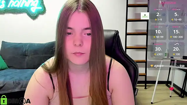 MiraaBloom live sex cam